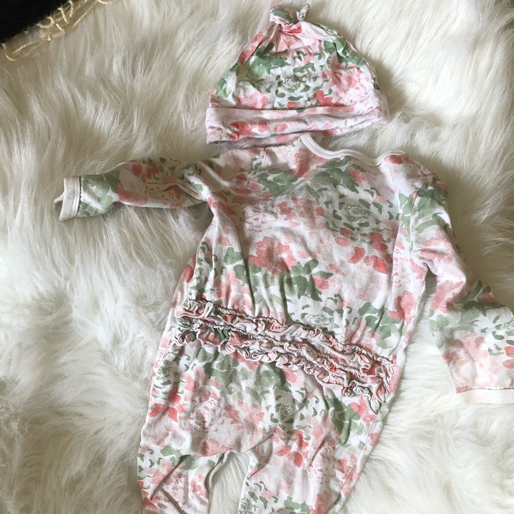 GUC Burt’s bees sleeper & beanie